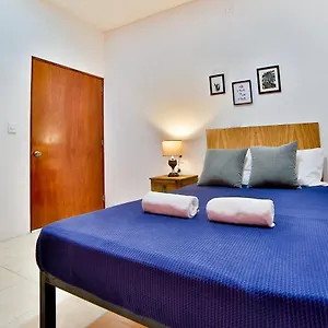Ten To Ten Hostal Puerto Vallarta